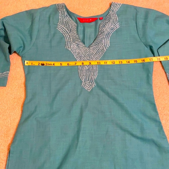 Juliet Aqua Blue Sequins Tunic Blouse - Picture 5 of 6